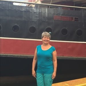 Meet your Posher, Joan